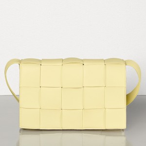 Bottega Veneta Cassette Bag In Cream Lambskin