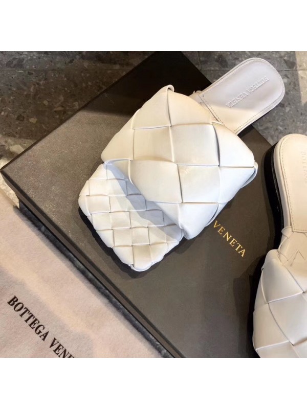 Replica Bottega Veneta Bv Lido Flat Sandals In White Lambskin