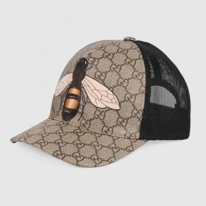 Gucci Bee print GG Supreme baseball hat